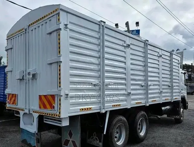 Mitsubishi Fuso FJX3