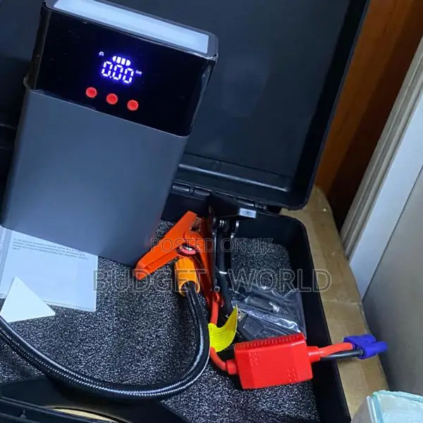 . Q7 80000mAh Multifunctional Car Jump Starter Inflator