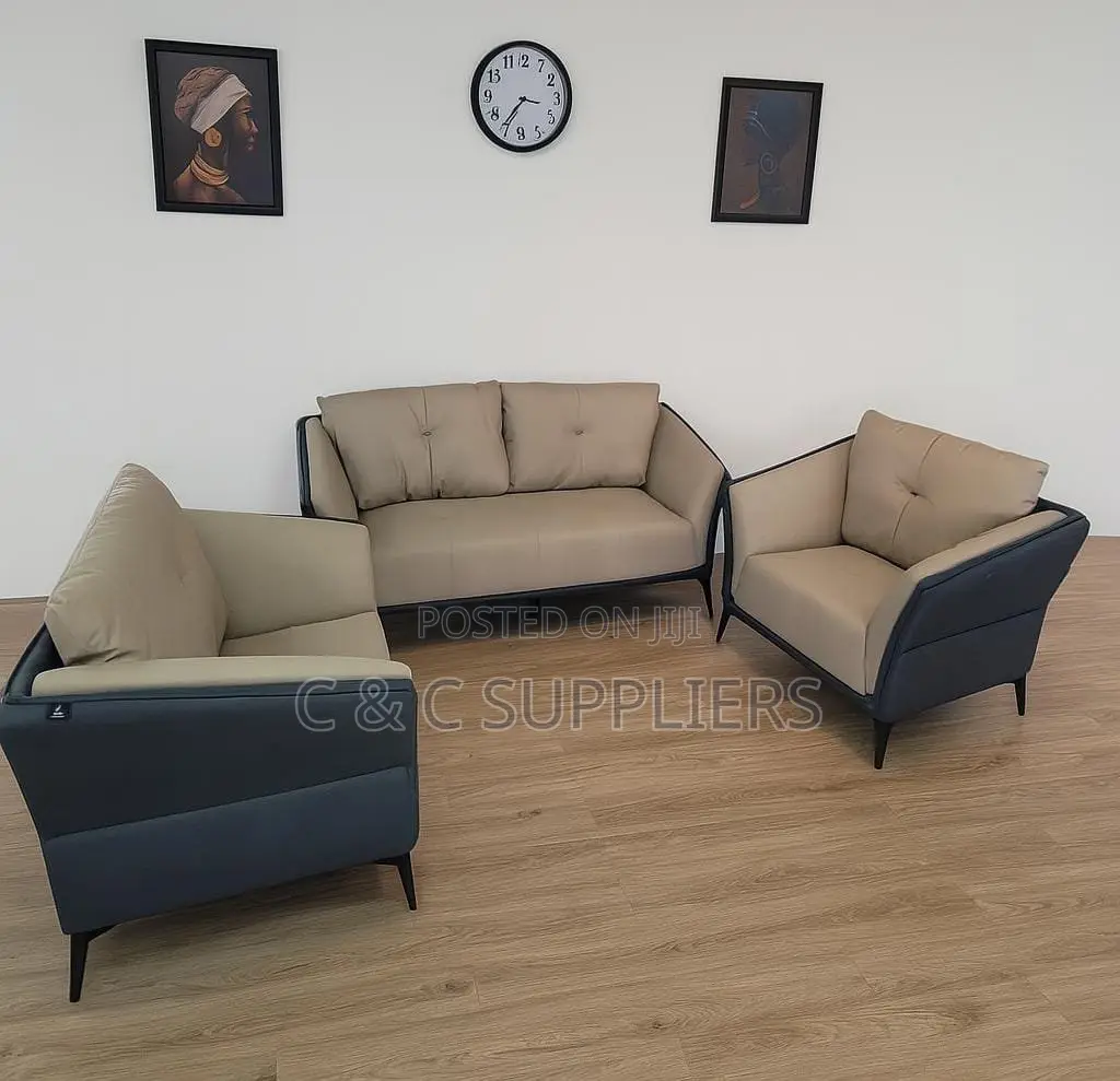 5 Seater Modern C C Office Sofa.