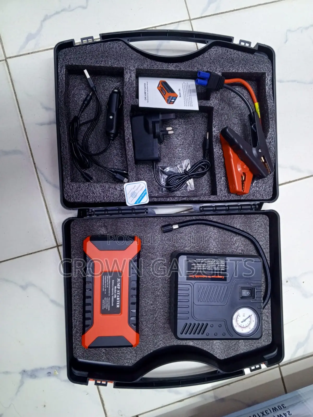 Lithium Car Jump Starter With Built-in Air Pump Gauge