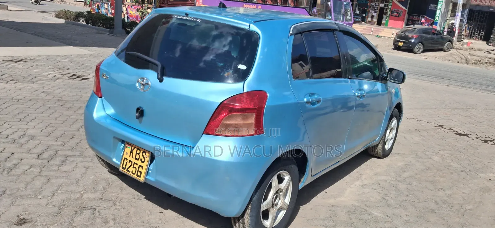 Toyota Vitz 2005 Blue