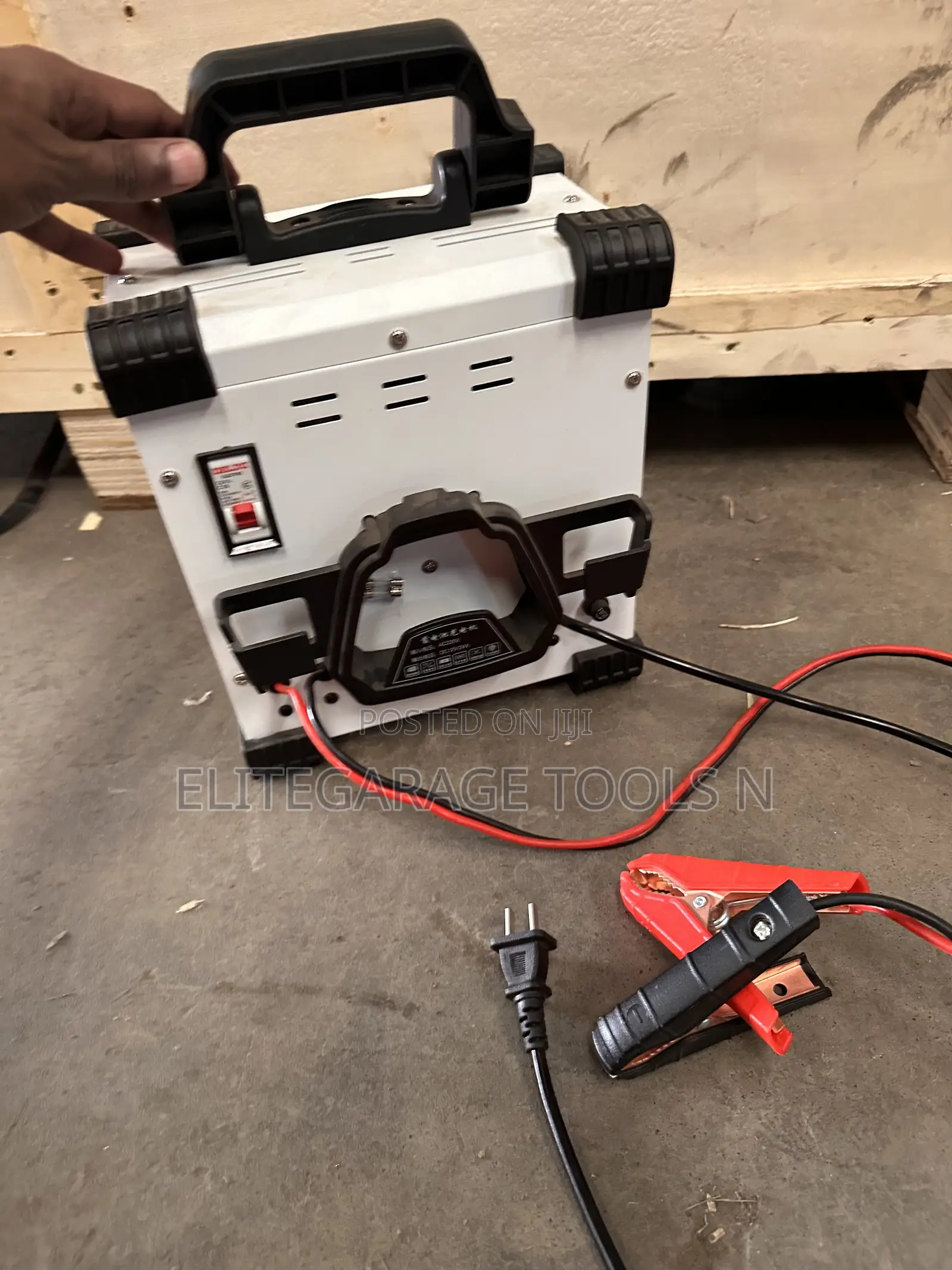 High Quality Car Battery Charger