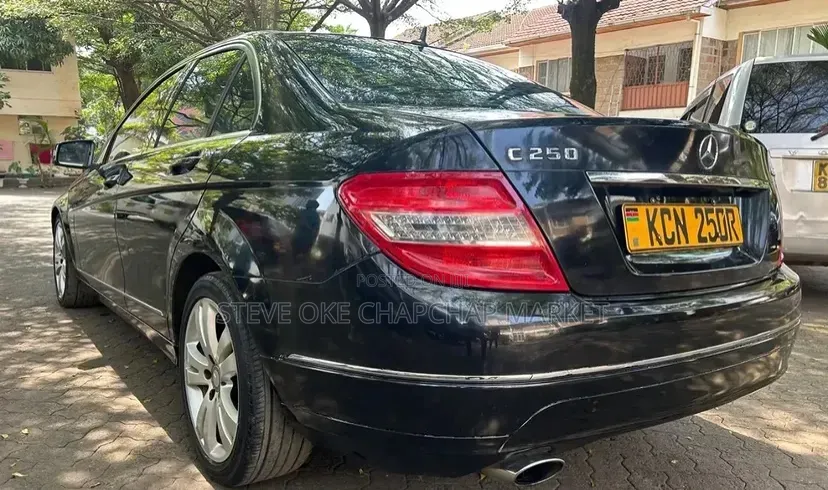 Mercedes-Benz C250 2010 Black