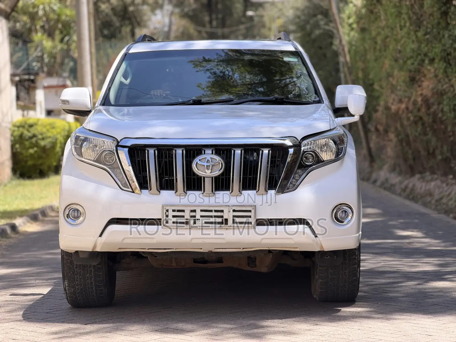 Toyota Land Cruiser Prado 2.7 i 2011 White