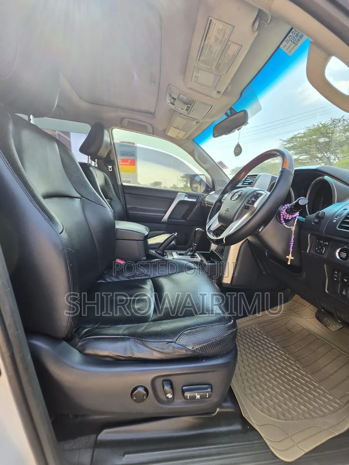Toyota Land Cruiser Prado 2012 Pearl
