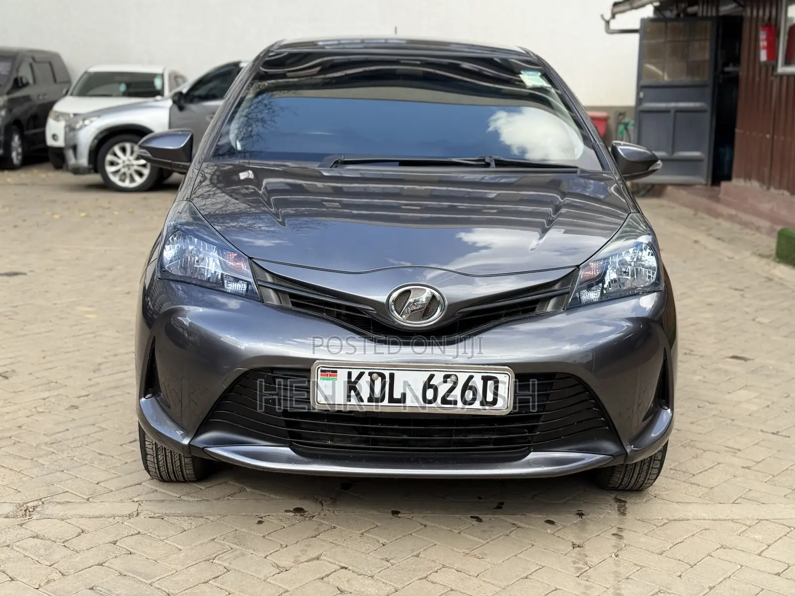 Toyota Vitz 2015 Gray