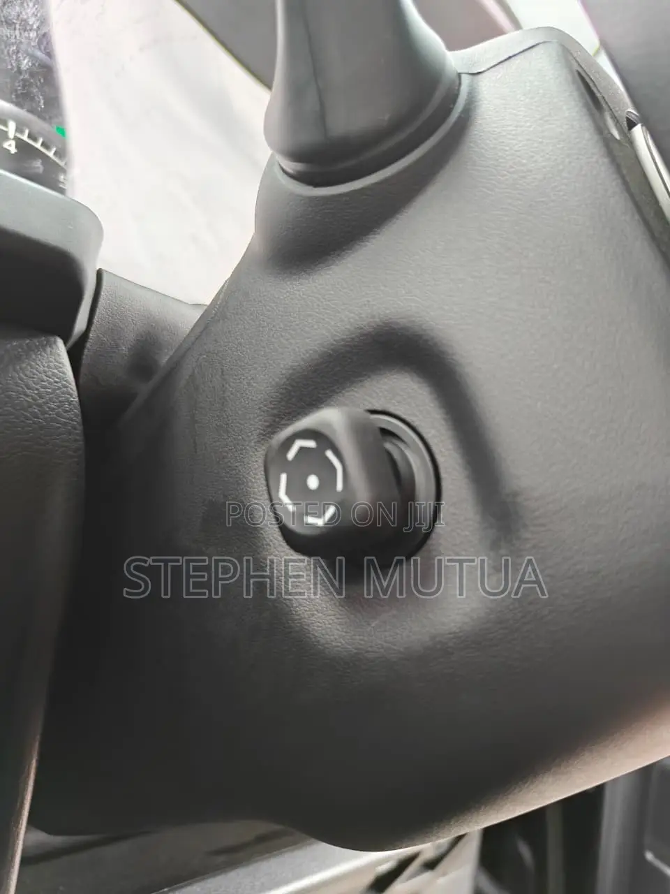 Toyota Land Cruiser LC300 2024