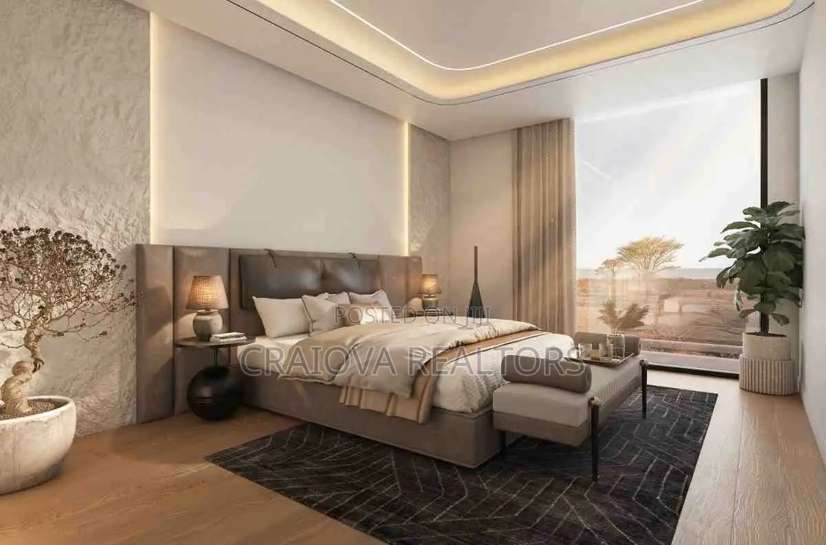 3bdrm Duplex in Hotel 67 Area for sale