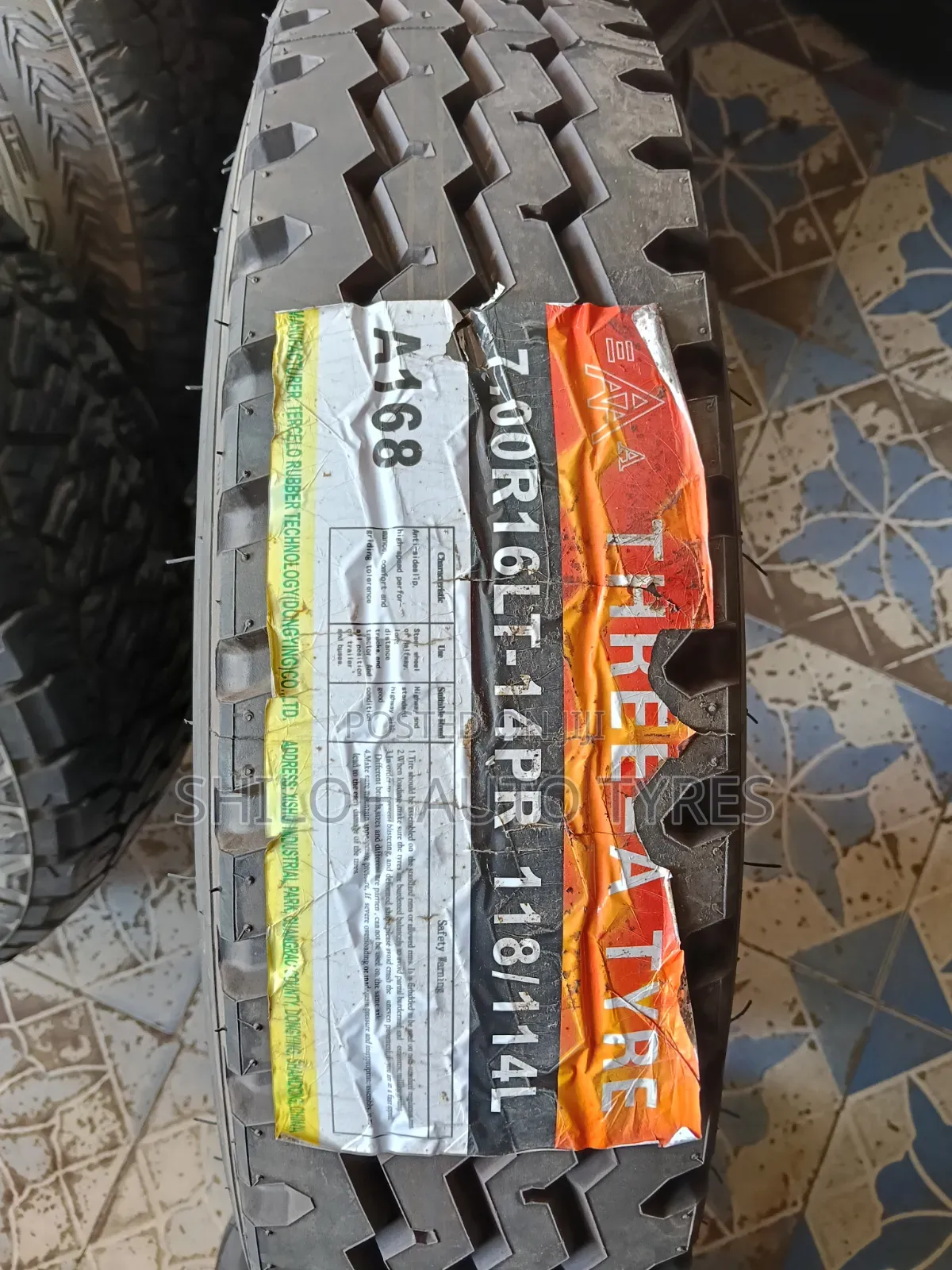 Three a 7.00r16 Zig Zag