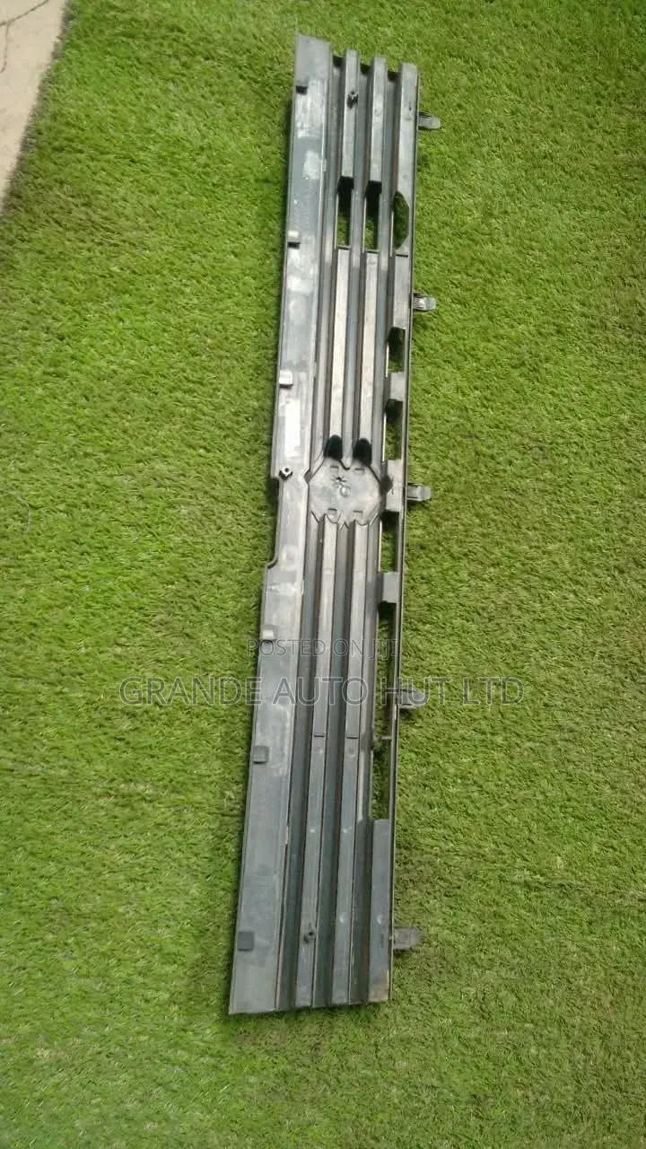 Suzuki Every Grill