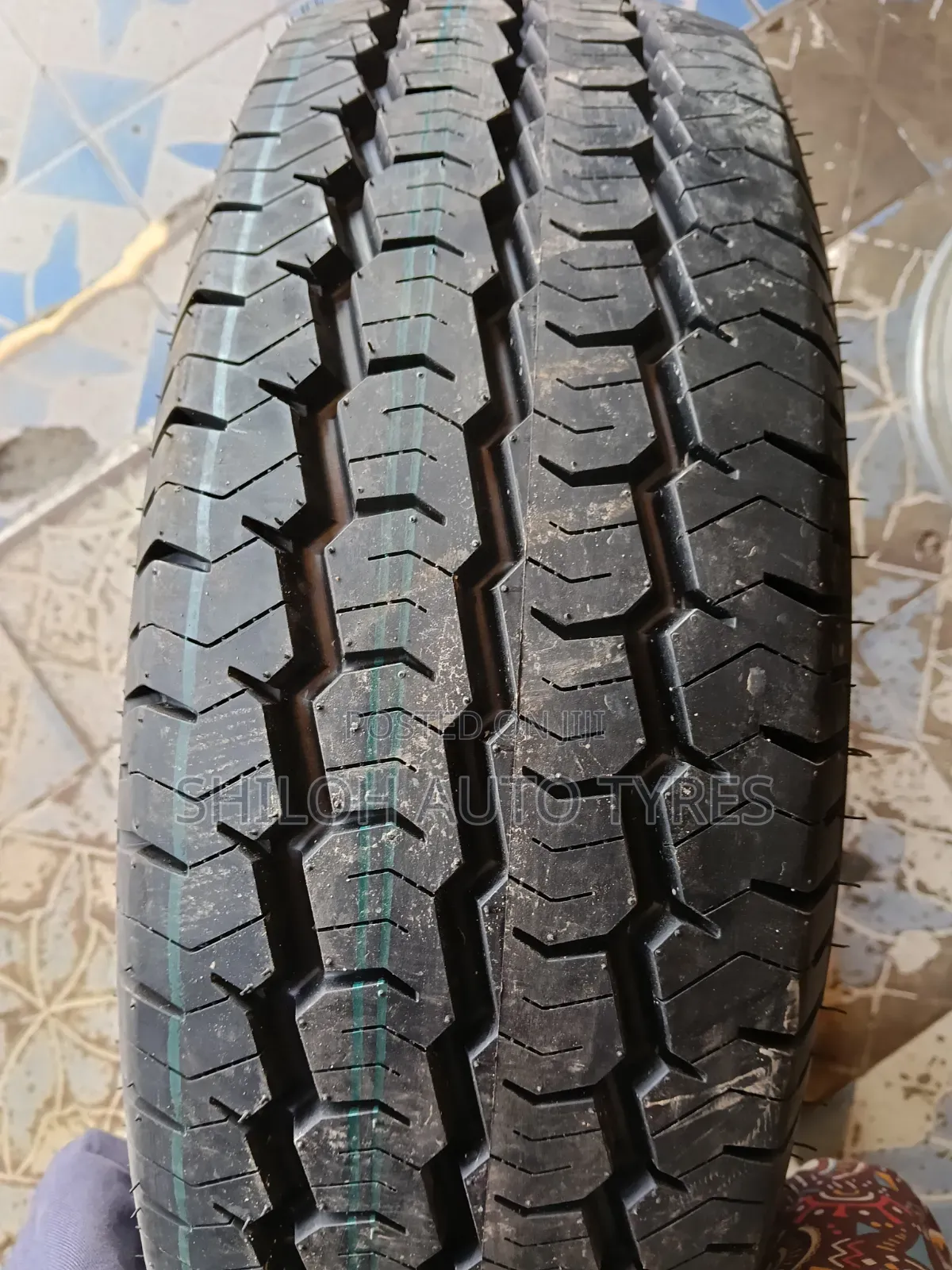 Sunfull 215/70r15c