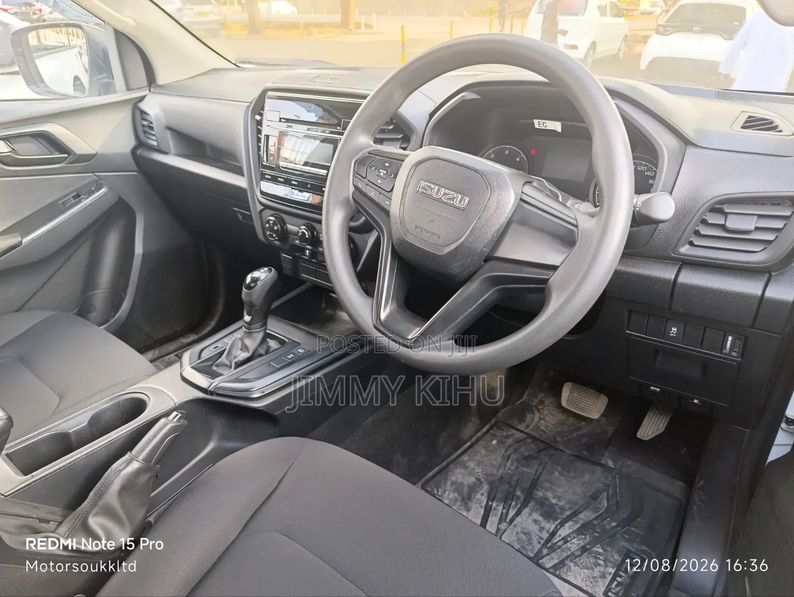 New Isuzu D-MAX 2023 Pearl