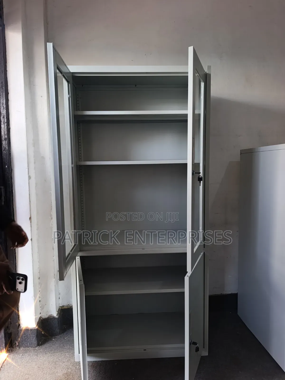 Modern Metallic Half -Glass Office Filling Cabinet