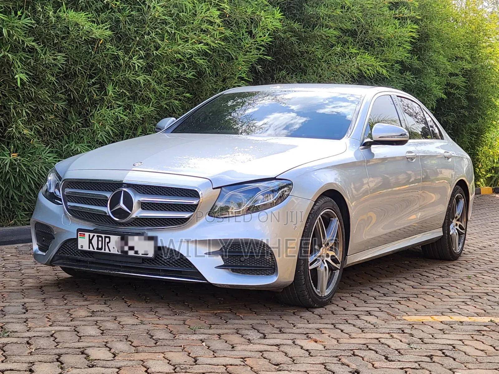 Mercedes-Benz E200 2017 Silver