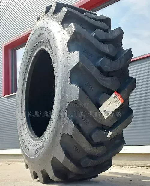 14.00-24 Alliance Tyres Tractor Industrial Heavy Duty Made in India