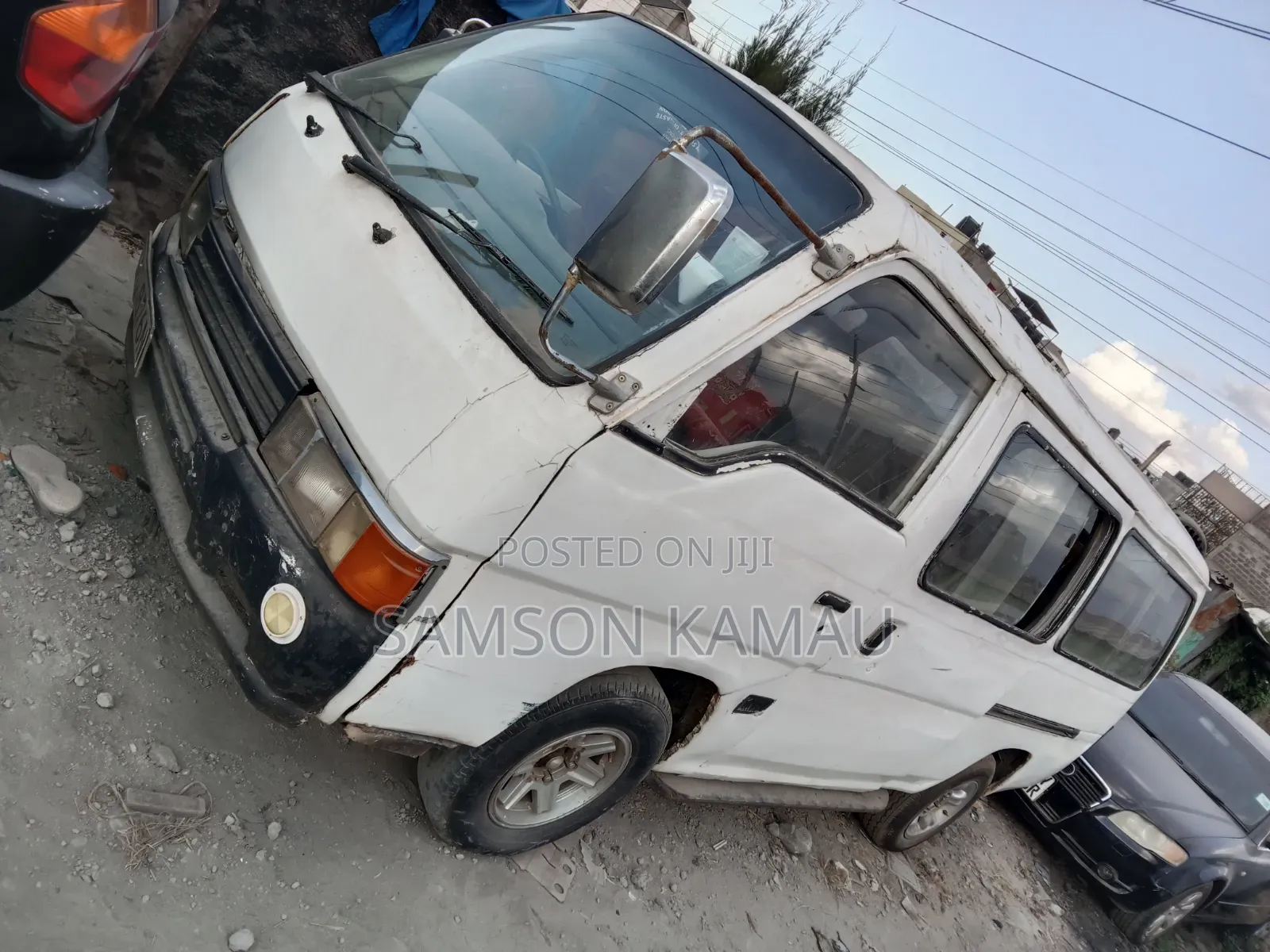 Nissan Caravan (Urvan) 1998 White