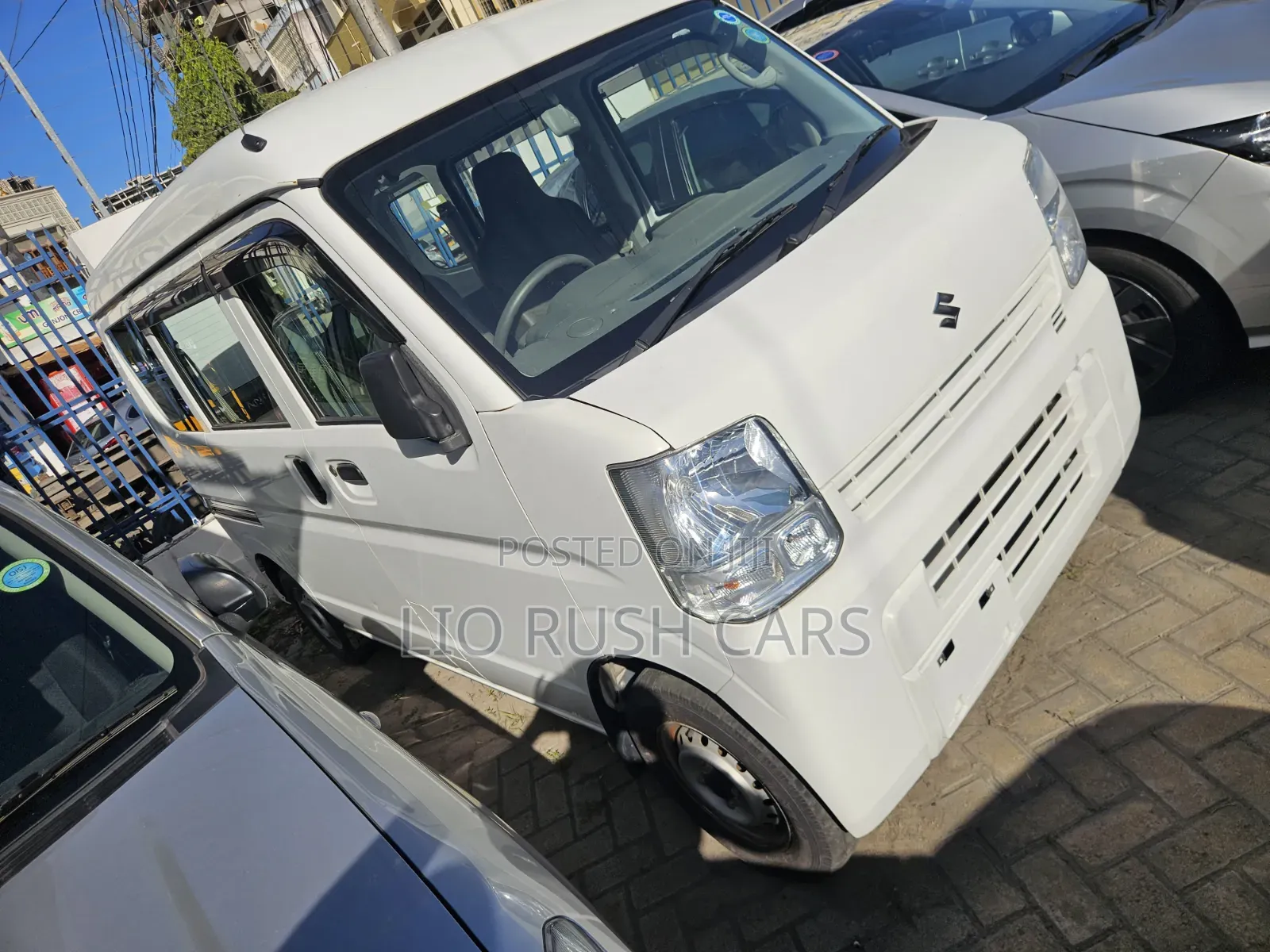 Suzuki Every 2019 White