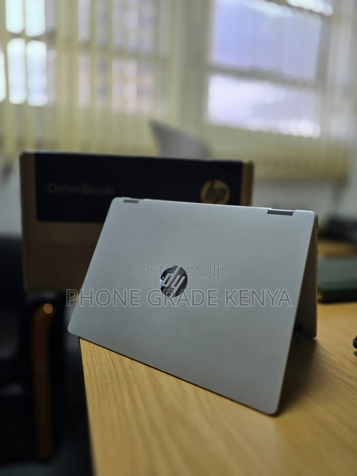 Laptop HP OmniBook 5 Flip 16GB Intel Core 7 SSD 512GB