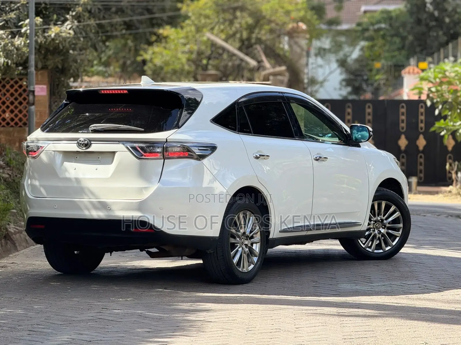Toyota Harrier 2016 White