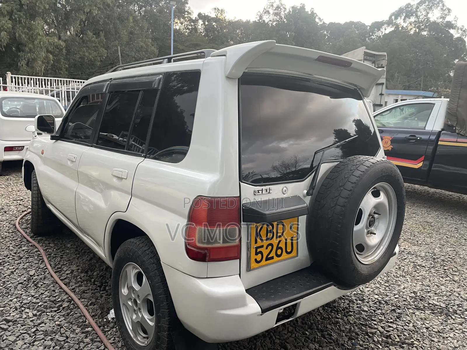 Mitsubishi Pajero IO 2004