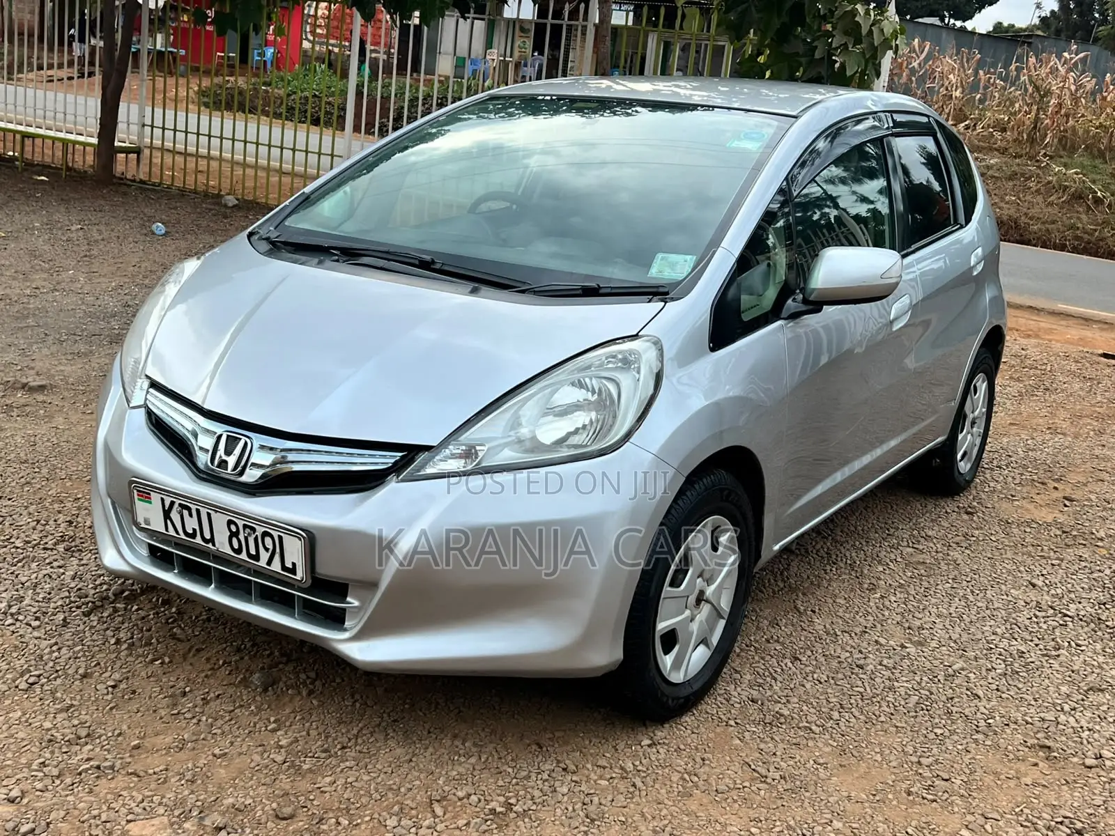 Honda Fit Automatic 2012 Silver