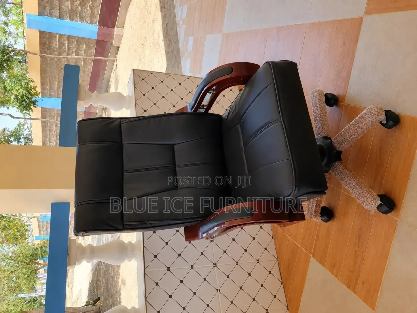 High Back Executive Leather Office Chair With Wooden Arms