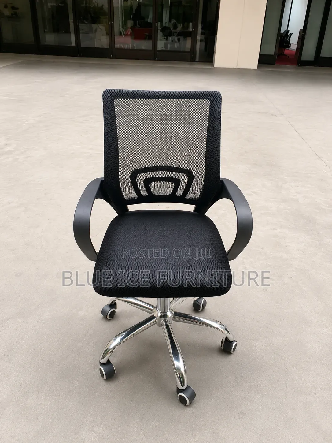 Comfortable Swivel Desk Chair for Sale in Kenya