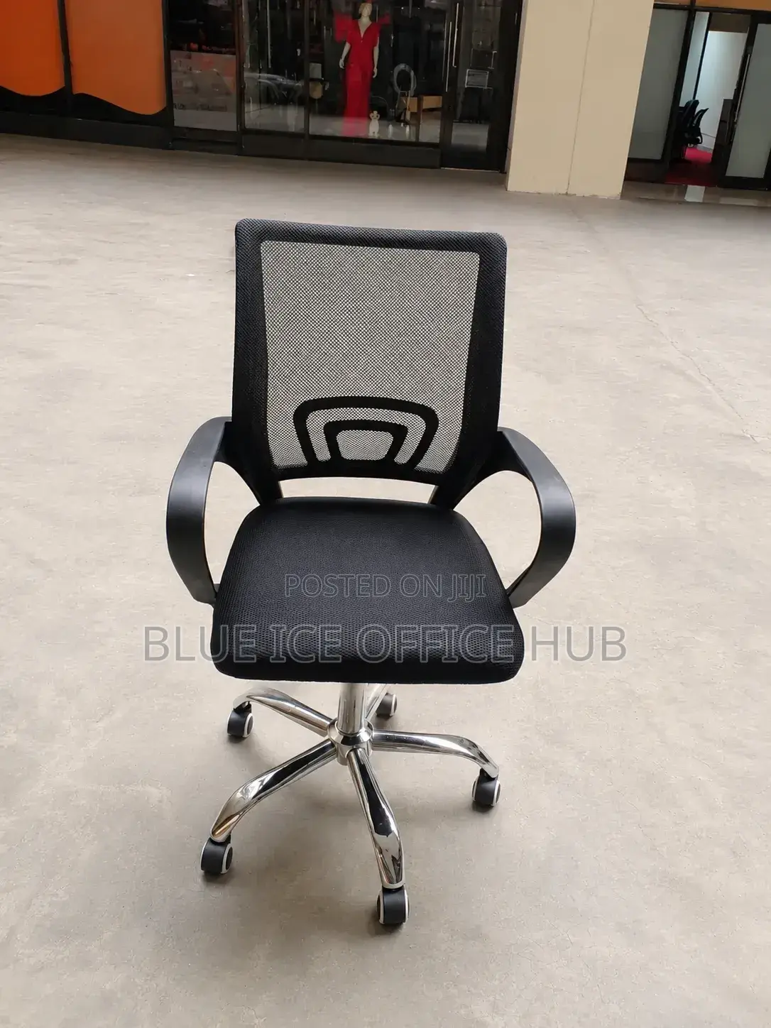Comfortable Swivel Desk Chair for Sale in Kenya