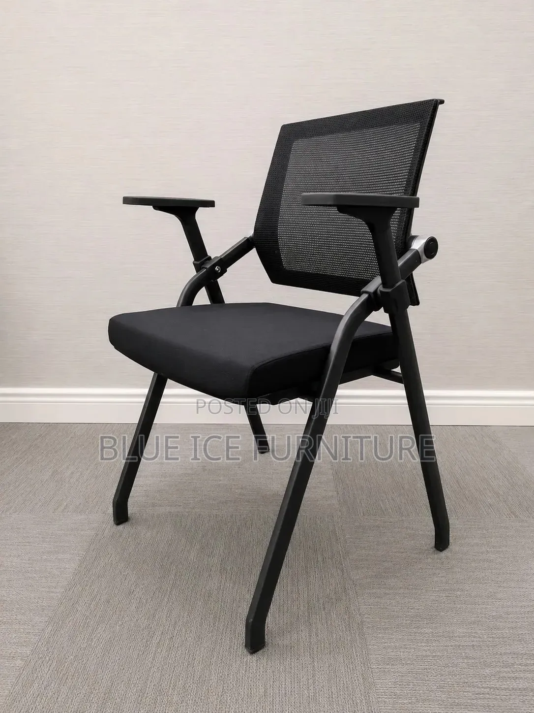 Black Mesh Visitor Chair With Armrests
