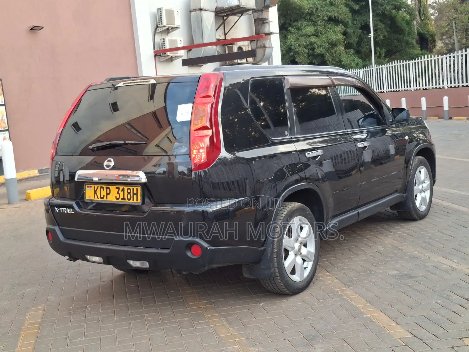 Nissan X-Trail 2010 Black
