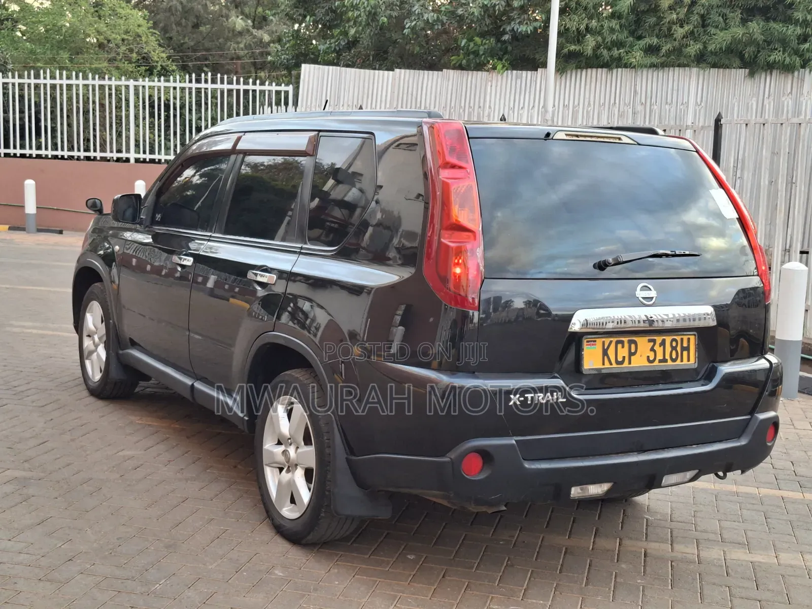 Nissan X-Trail 2010 Black