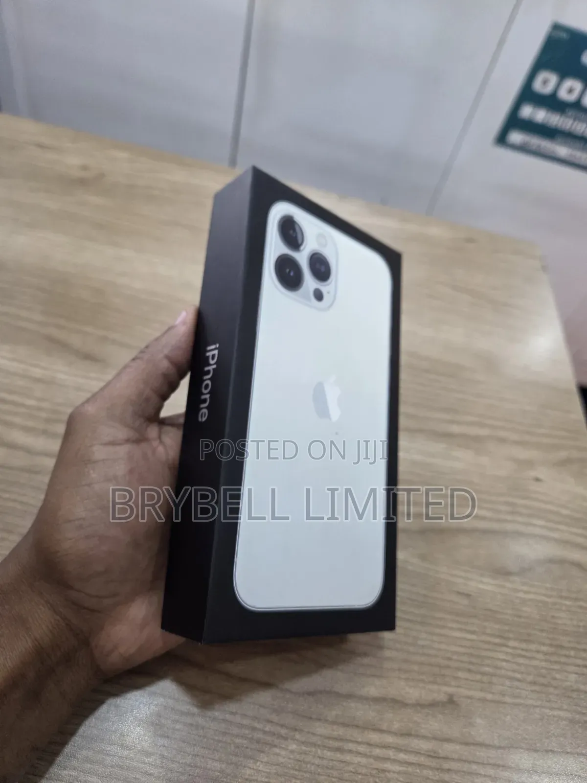 New Apple iPhone 13 Pro Max 256 GB Silver