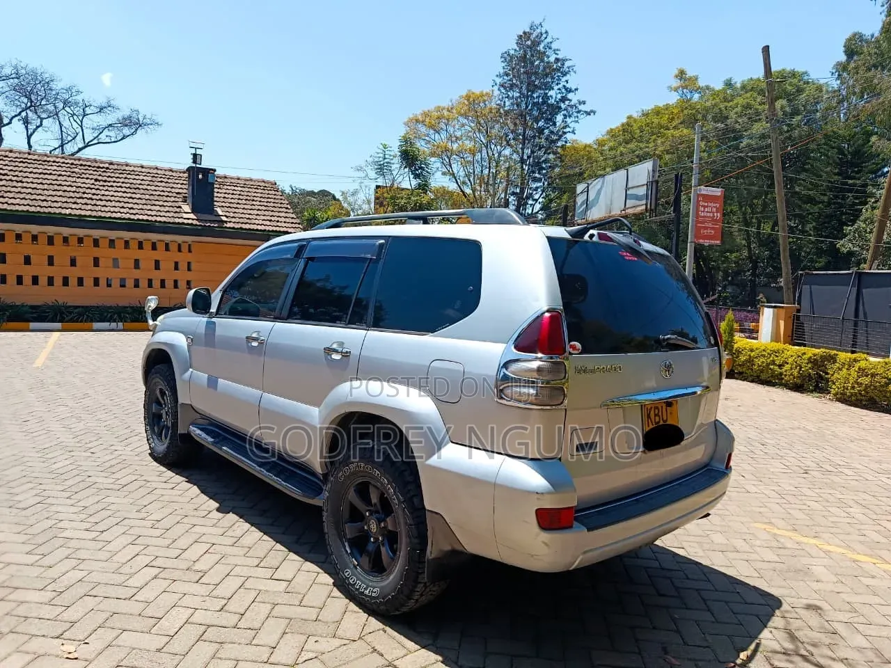 Toyota Land Cruiser Prado 2006 Silver