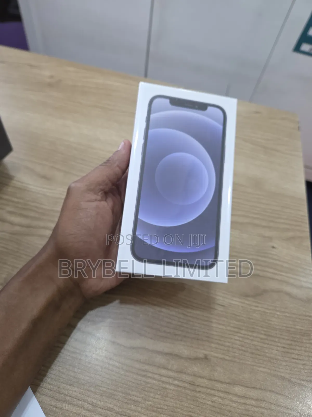 New Apple iPhone 12 128 GB Black