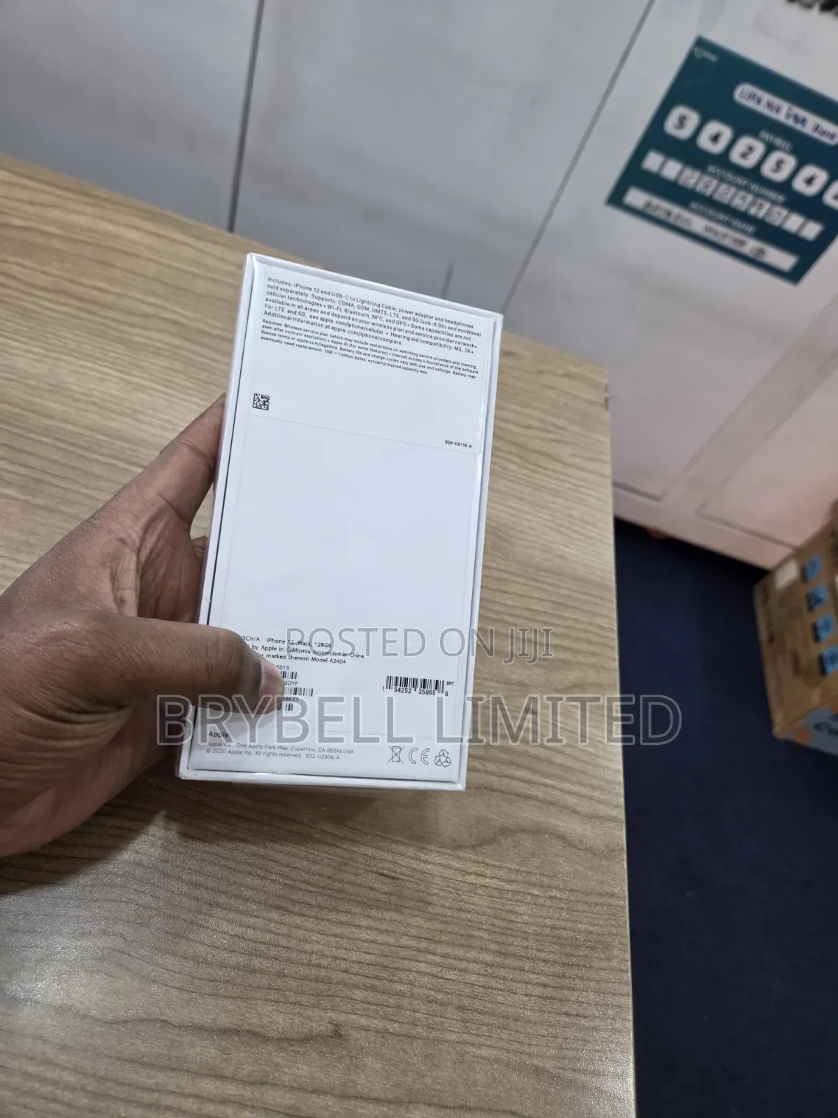 New Apple iPhone 12 128 GB Black