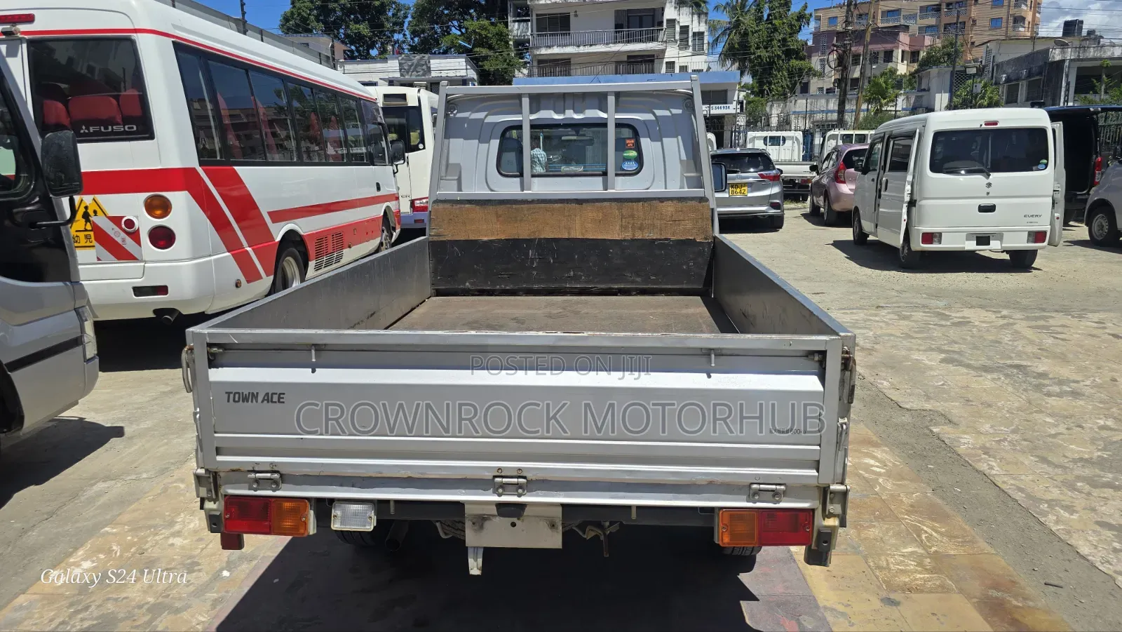 Toyota TownAce 2019 Silver
