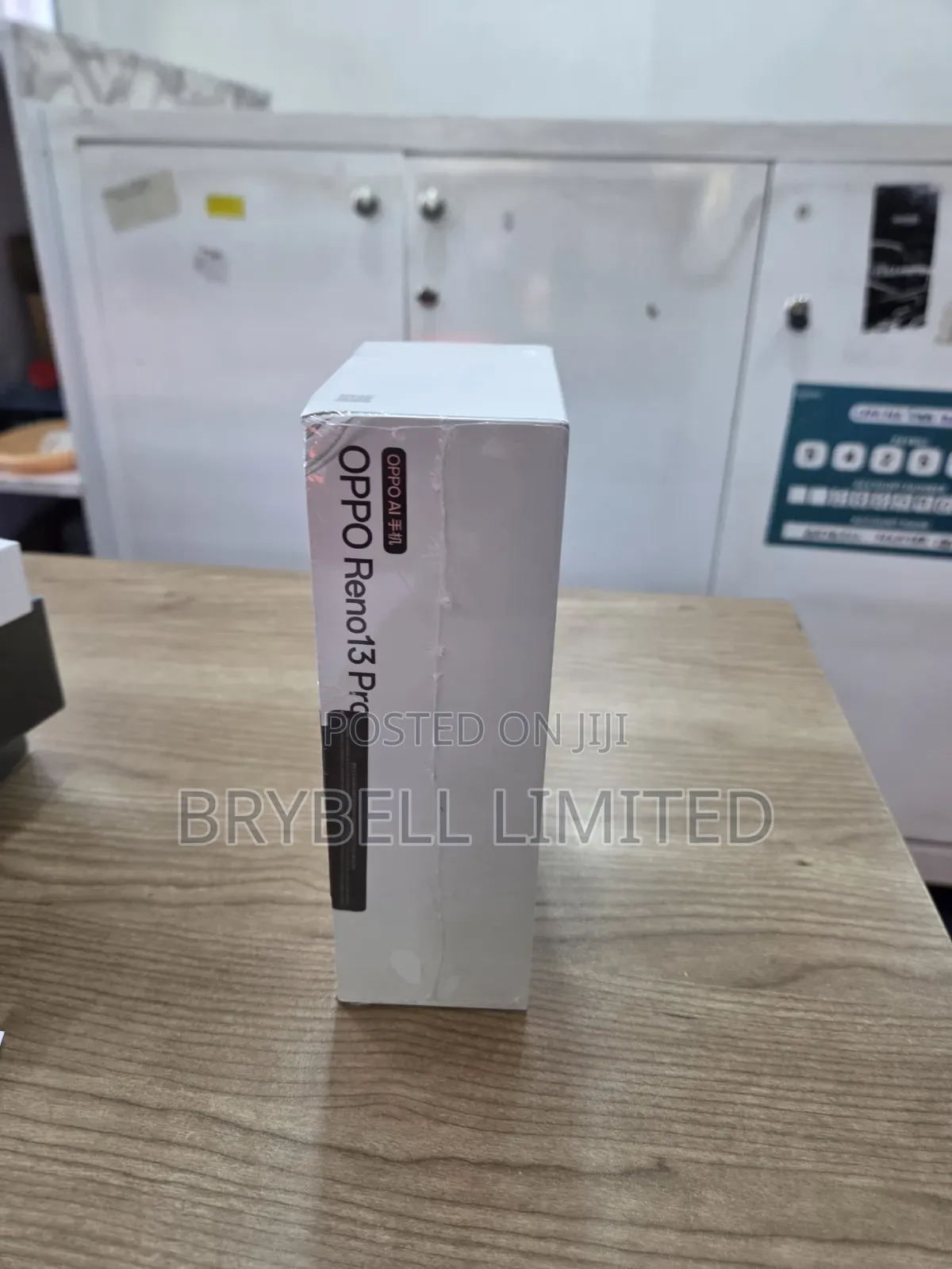 New Oppo Reno13 Pro 16 GB Black