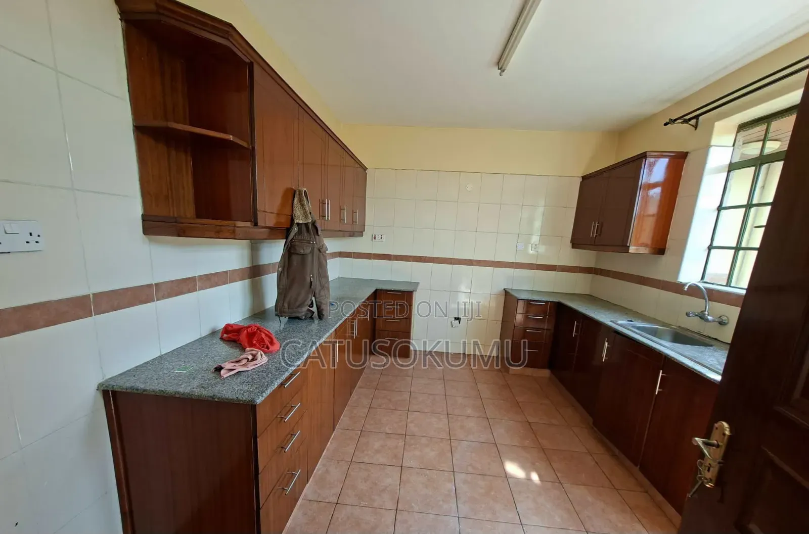 3bdrm Maisonette in Syokimau, Gateway Mall Area for rent
