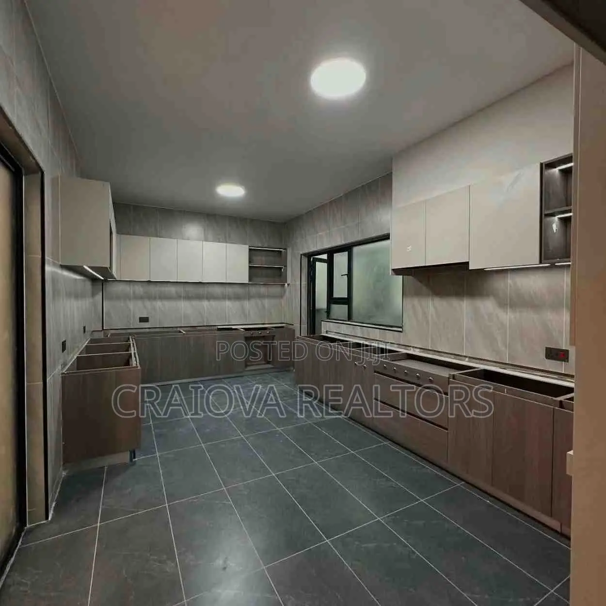 4bdrm Apartment in Kileleshwa for sale