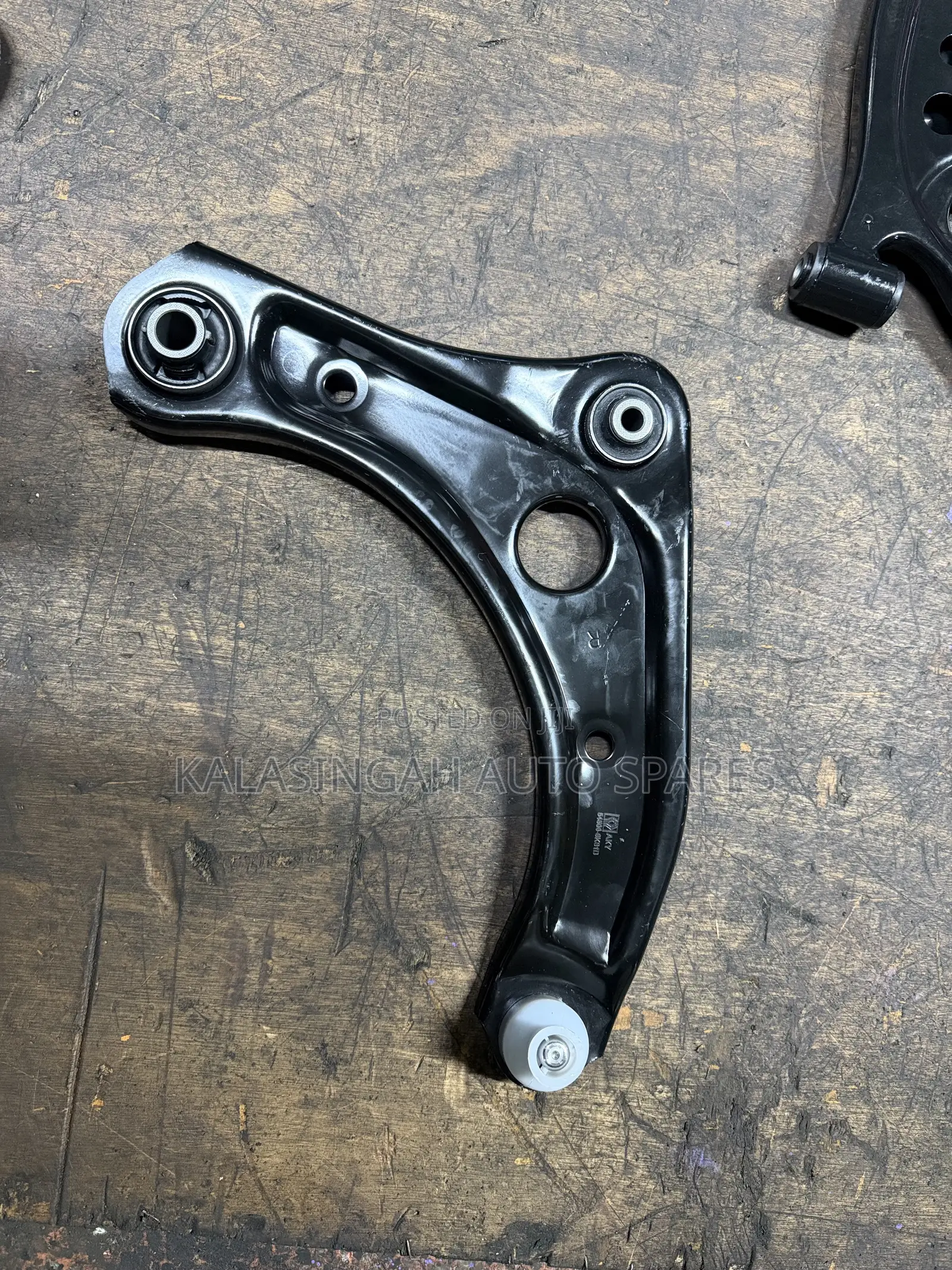 Nissan Note Arms