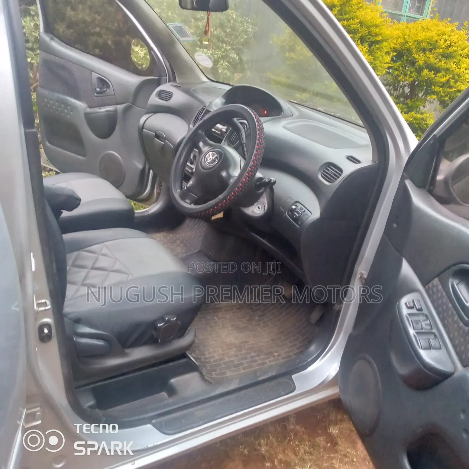 Toyota Fun Cargo 2005 Silver
