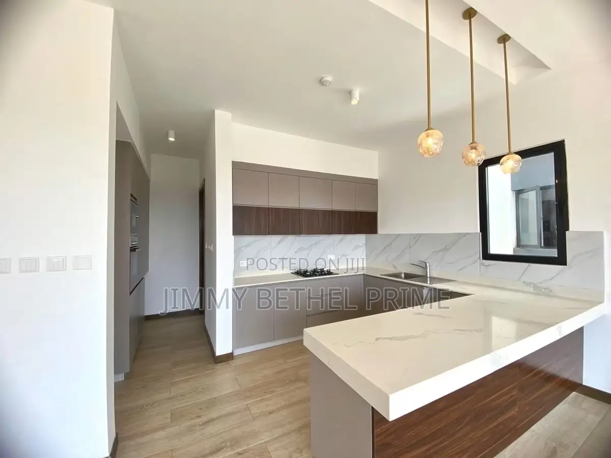 2bdrm Apartment in Rosslyn for rent