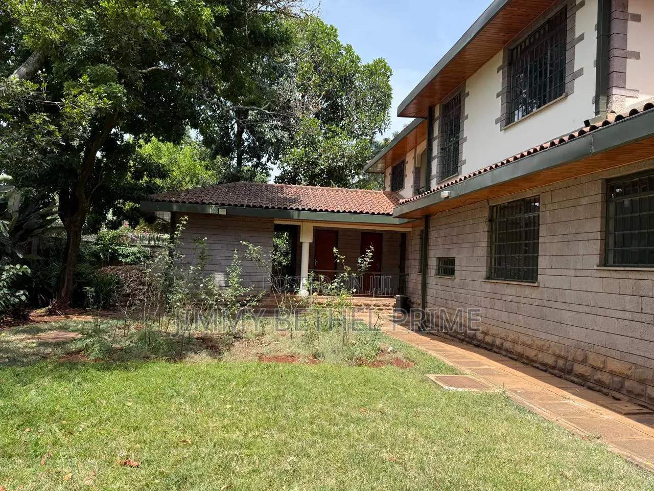 5bdrm House in Nyari for sale