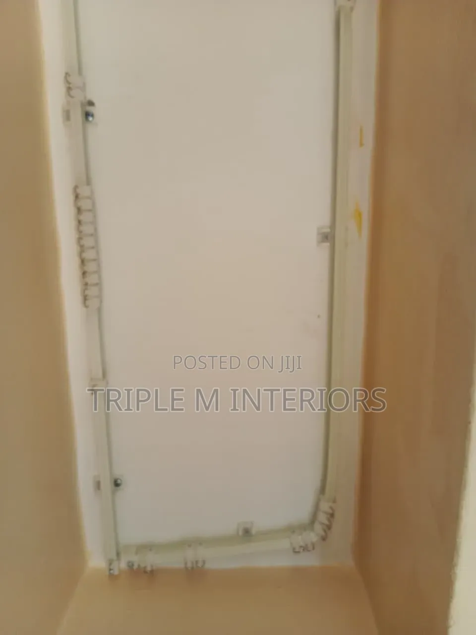 Quality Durable Bendable Rails for Hospital's,offices and Homes