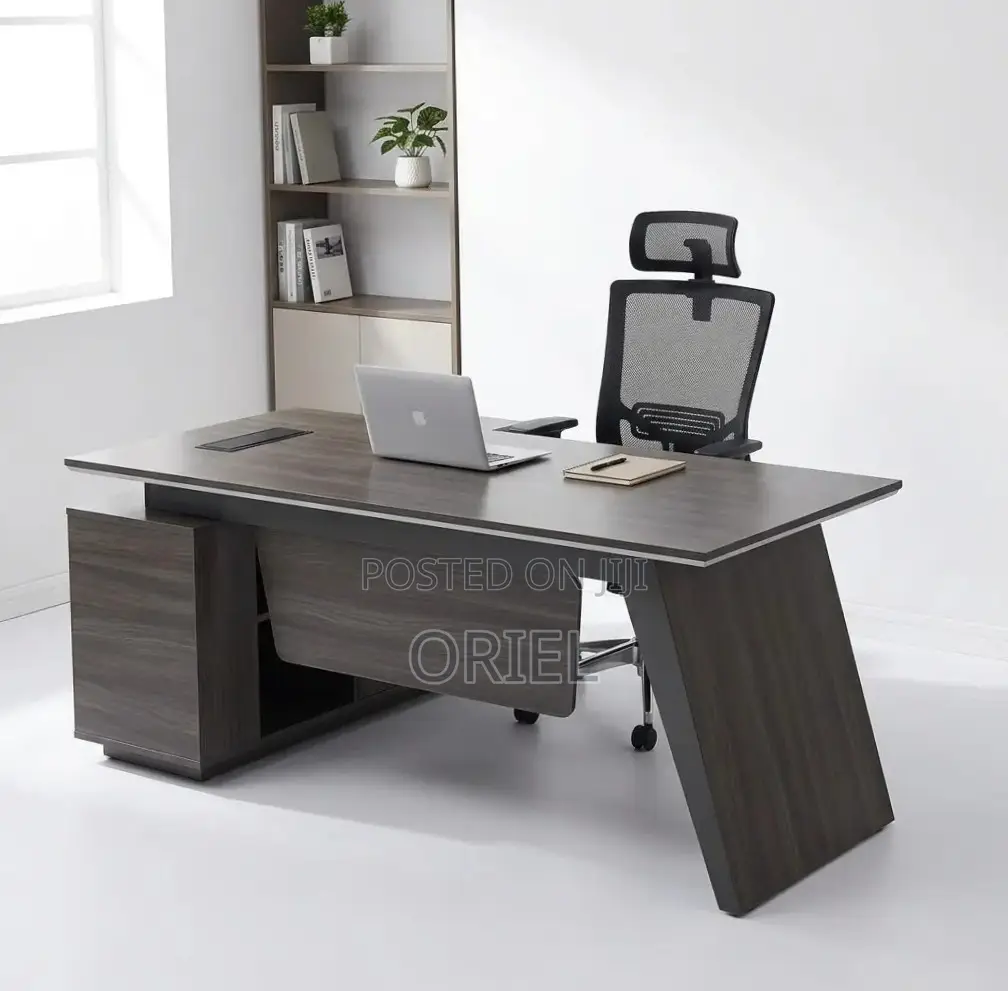 Office Desk : 1.6M Modern Design Office C.E.O Desk