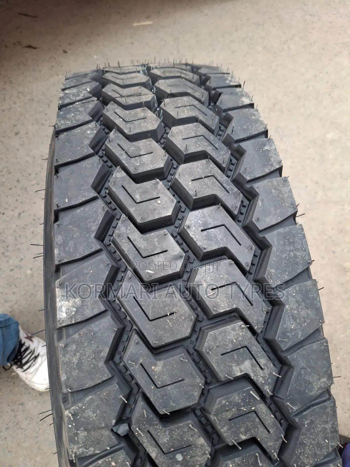 265/70r19.5 Diff Double Road Tyre