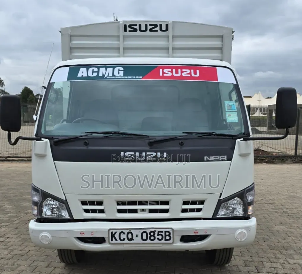 Isuzu NPR 2018 Model