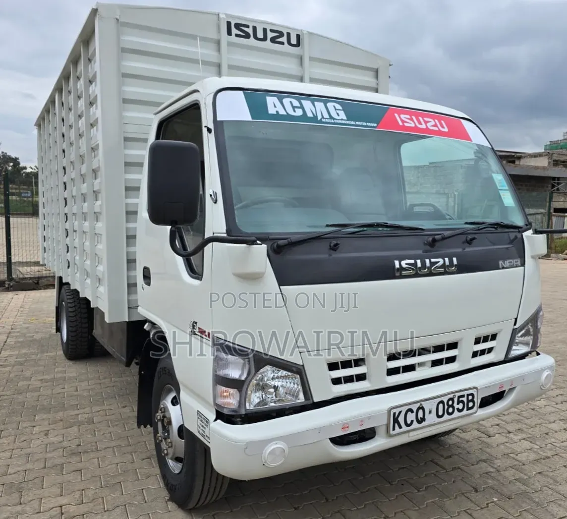 Isuzu NPR 2018 Model