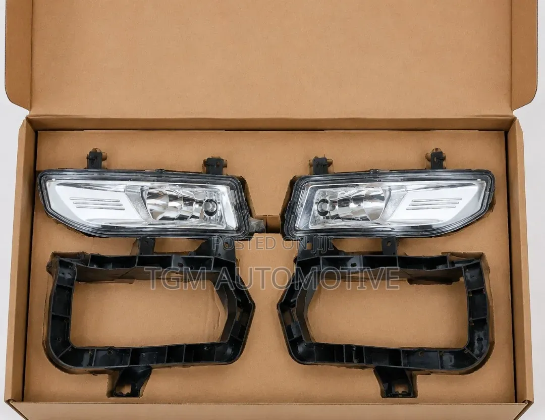 Nissan Note 2018 Fog Lights + Fog Covers