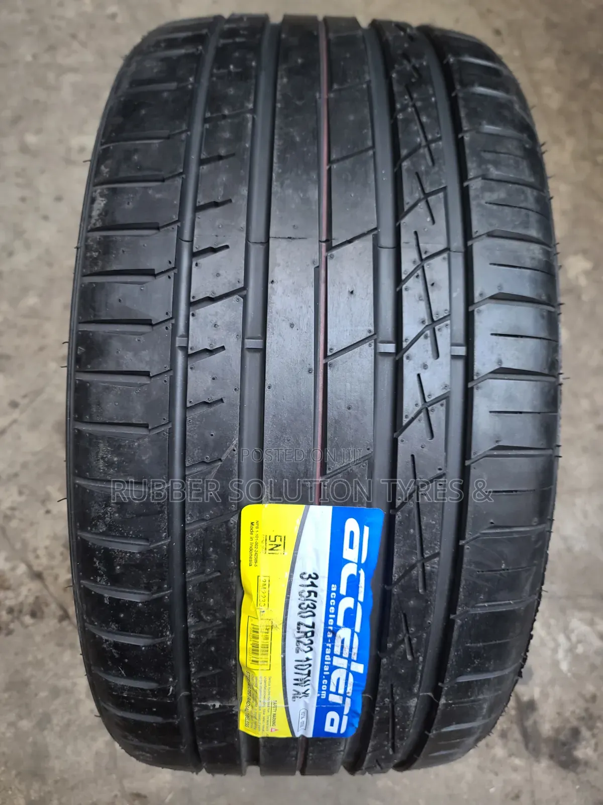 315 /35 R22 ACCELERA TYRES Made in Indonesia